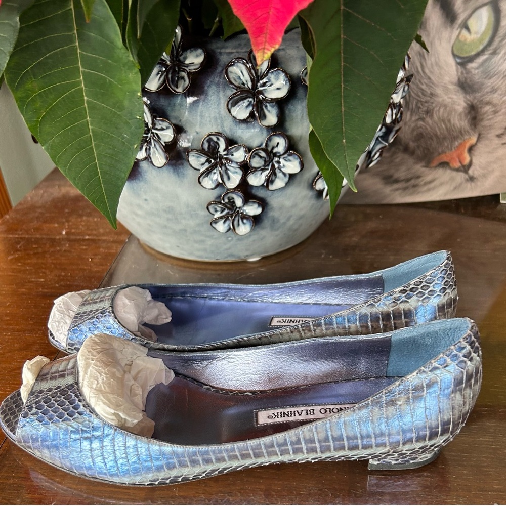 Manolo Blahnik Iridescent Python Flats Eu 39.5 - image 1